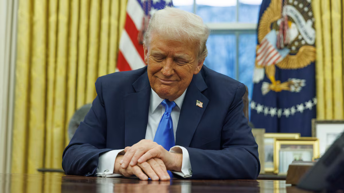 El hombre naranja