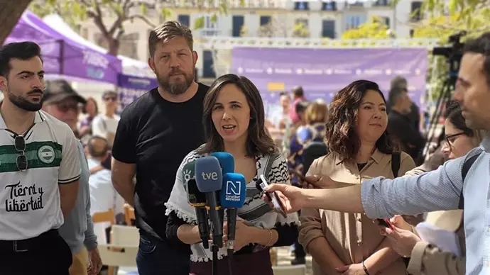 Ione Belarra pidiendo mas okupas